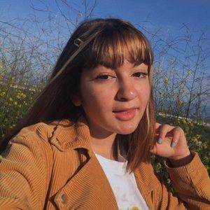 Meet your Posher, Olivia